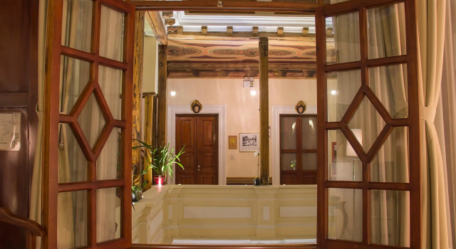 Casa El Edén, Забронировать Отель Centro Histórico Кито, рядом с Del Arbolito Park