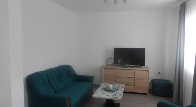 Апартаменты Цокольный этаж Apartmani Dropulić