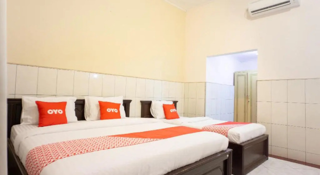 Люкс OYO 2180 Vina Vira Hotel