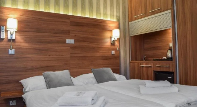 Hotel La Rosa, Забронировать Отель Отели Фридек-Мистек с парковкой, Парковка