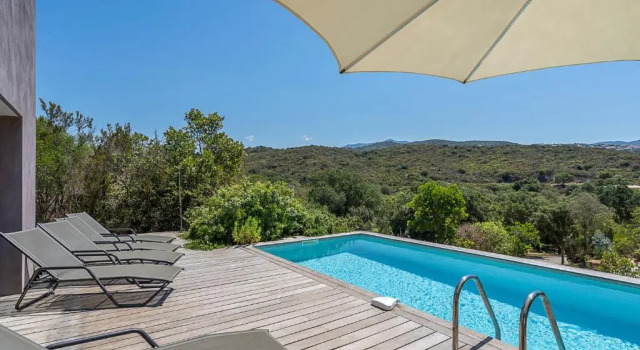 Вилла с 4 комнатами Les Villas de Lorello
