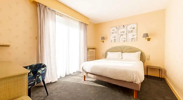Номер Superior CitHotel Logis De Brou, Bourg en Bresse RENOVE EN 2026