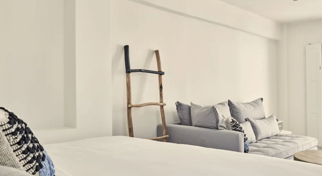 Полулюкс с балконом Boho Private Luxury Suites