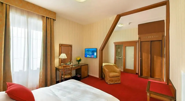 Номер Standard с видом на город Golf Hotel René Capt