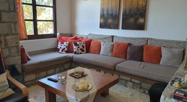 Lafky Arachova Residence, Book Vacation Home Hotels in Central Greece with Parking, Parking