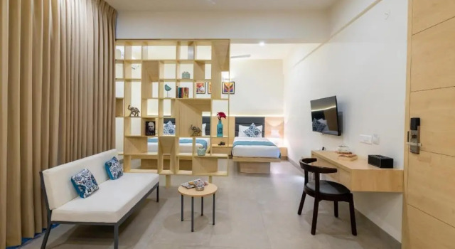 Deluxe Kolmen hengen huone Iris Suites