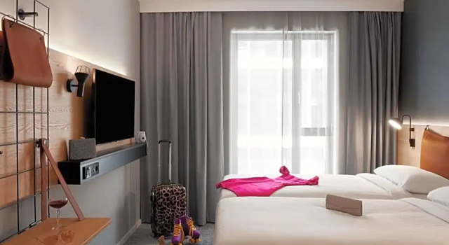 Номер Standard Moxy Milton Keynes
