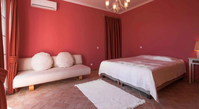 Villa Corotelo by Portucasa