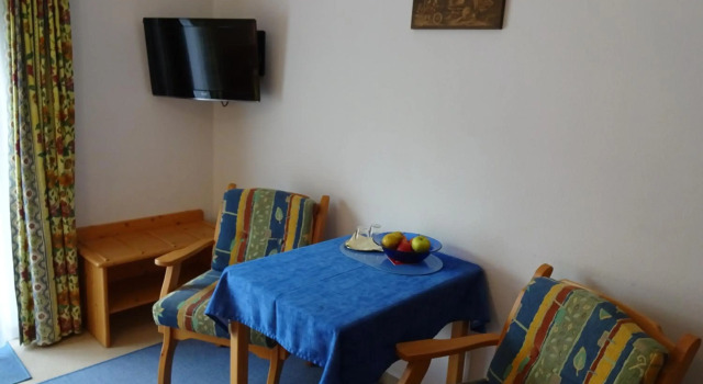 Pension Wolfsegg, Rezerwuj Hotel Hotele w Tyrol z parkingiem, Parking