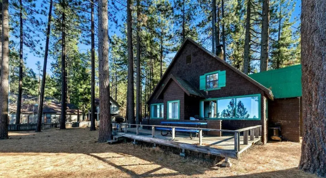Коттедж 3195 Pasadena Avenue 6 Bedroom Home by RedAwning