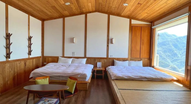Семейный номер Standard с видом на озеро Tian Hsiang Tea B&B