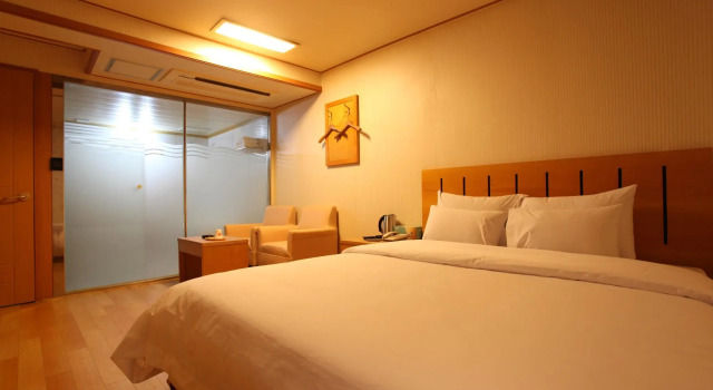 Номер Deluxe Prince Hotel
