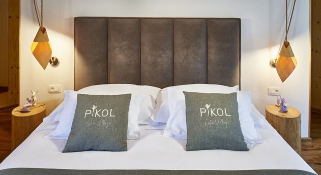 Номер Luxury Pikol Lake Village Wine Estate
