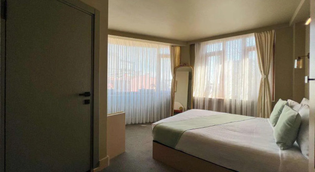 By Kinyas Hotel