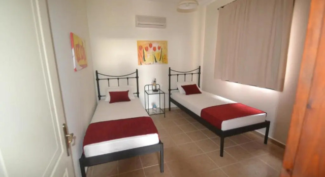 Апартаменты Harvest Moon Apartments