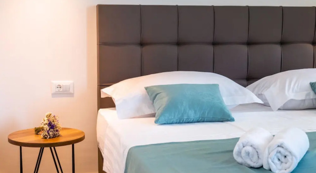 Люкс с балконом и с видом на море Pine Tree Boutique Apartments