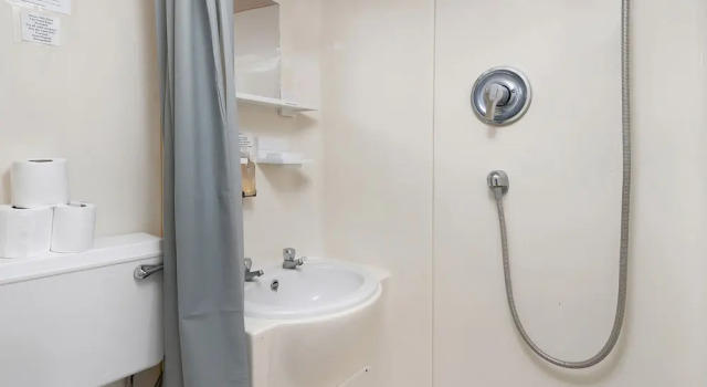 Трёхместный номер Standard c 1 комнатой Elstree Inn