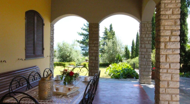 Stunning private villa with WIFI, private pool, TV, terrace, pets allowed, parking, close to Arezzo, Забронировать Вилла Отели в центре Монте-Сан-Савино, в центре