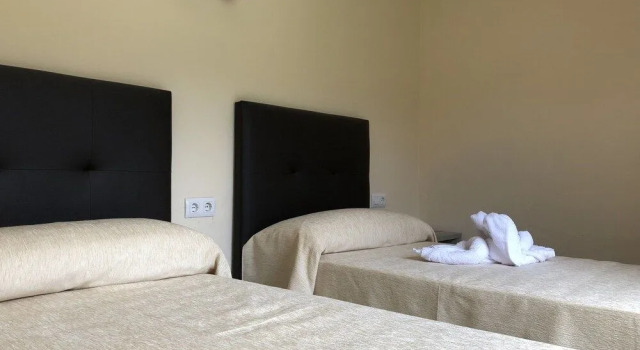 Hotel lAlbera, Prenota Hotel La Jonquera Pirenei Catalani