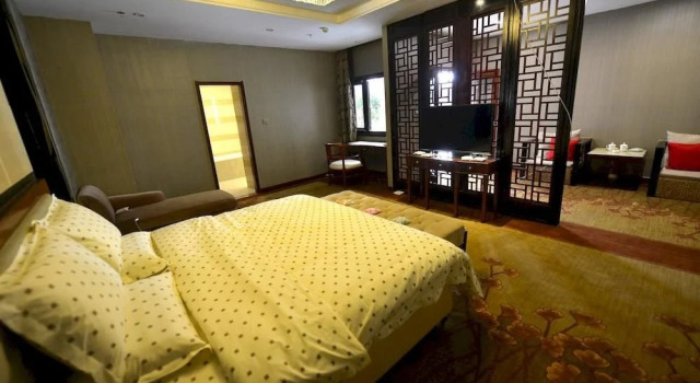 Zuolin Youli Hotel, Забронировать Отель Лиаоченг Шаньдун
