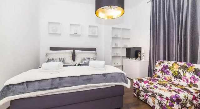 Вилла Charming Villa with Outdoor Pool, BBQ, and Sun Deck in Tranquil Kaštela Area