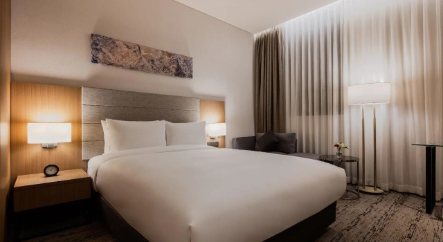 Ramada Seoul Sindorim Hotel, Rezerwuj Hotel Guro-Gu Seul, w pobliżu Mullae Park