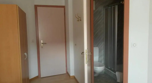 Hotel Rätia, Book Hotel Hoteller i Mittelbunden med parkering, Parkering