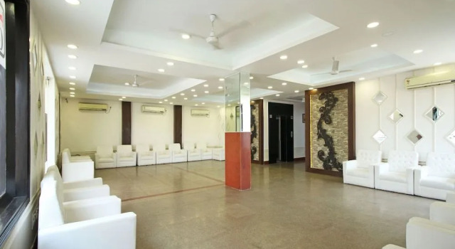 OYO 5741 Grand Highway, Забронировать Отель Фаридабад штат Харьяна