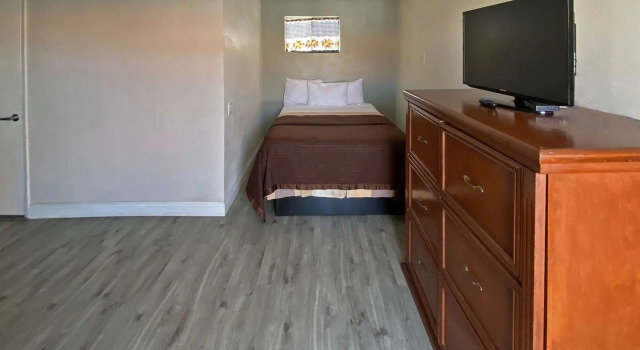 Rodeway Inn Ventura Midtown, Забронировать Отель Вентура Central Coast California, рядом с Пляж штата Сан-Буэнавентура