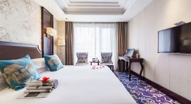 Люкс Executive New World Hotel