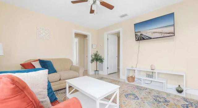 Cordova Dream Manor, Забронировать Отель Отели Сент-Огастин 3 звезды, рядом с Oyster Creek Marina, 3*