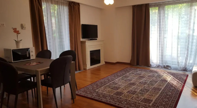 Bellevue Apartment Brasov, Забронировать Апартаменты/квартира Отели Брашова с парковкой, рядом с Площадь городского совета, Парковка