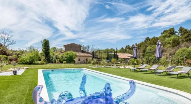 Villa 3 ch, 6/8p, avec piscine Luberon, Provence, Rezervovat Vila Hotely v Luberon s parkováním, Parkování
