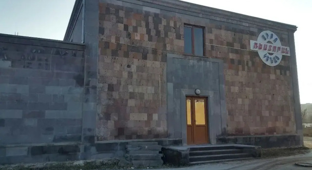 Siro Kenats, Varaa Hotelli Martuni Lake Sevan