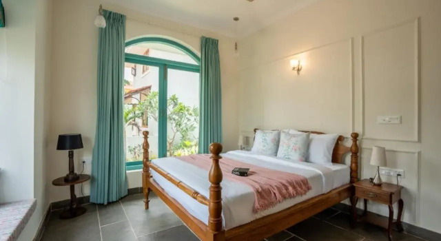 ELIVAAS 3 BHK with Pvt Pool & Gazebo - Mier, Varaa Hotelli 4 tähden hotellit kohteessa Goa, 4*