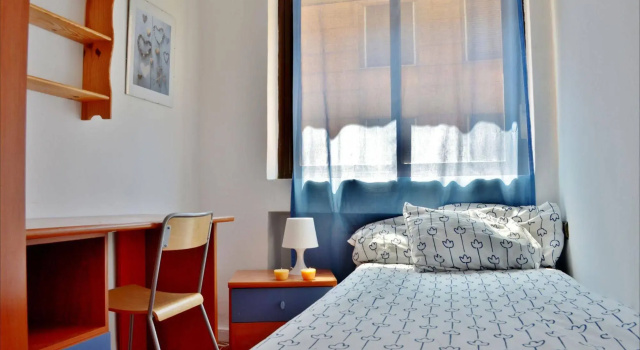 Roomin Hostel