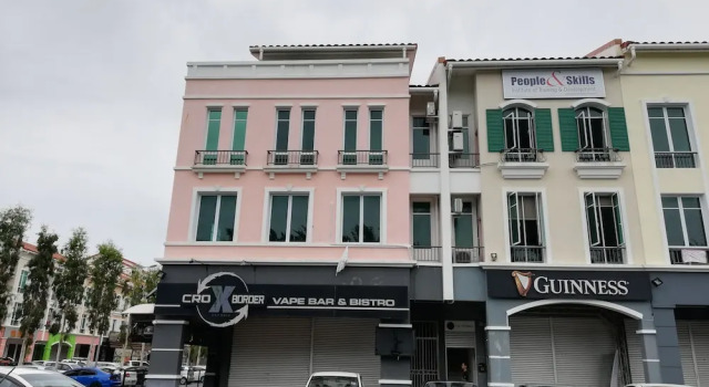 Villa Dadap Miri, Rezerwuj Willa Domki letniskowe w Miri, Domek