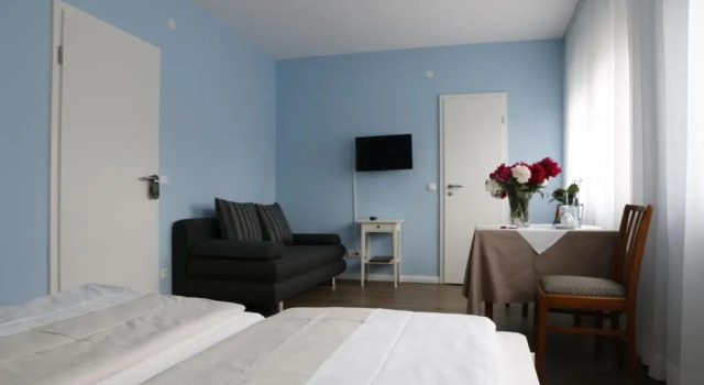 Четырёхместный номер Standard Hotel Markgräfler Hof