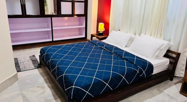 Joy'S Bnb, Book Bed and Breakfast Hoteller i Imphal med parkering, Parkering