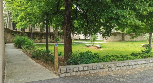 Au Saint Timothée près Caves Champagne, Rezerwuj Apartament Reims Champagne