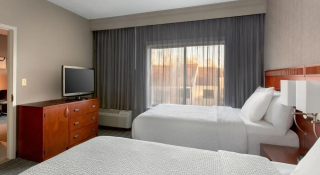 Люкс Courtyard by Marriott Tarrytown Westchester County