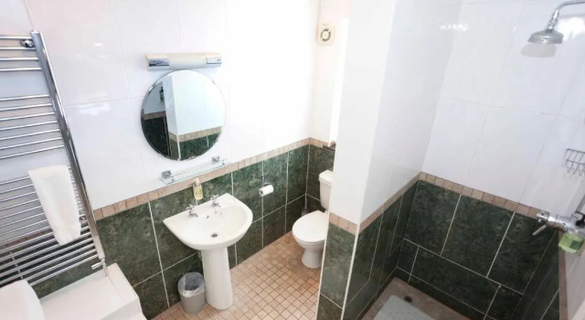 Четырёхместный номер Standard Melrose House