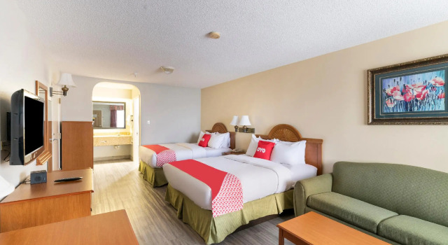 Четырёхместный номер Standard Red Roof Inn Stafford, TX