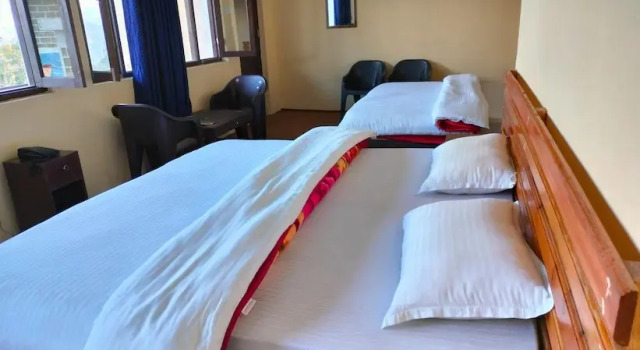 Corner inn, Buchen Sie Hotel Kausani Uttarakhand
