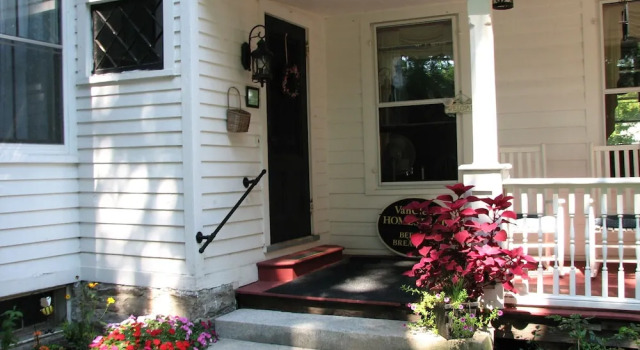 VanCleef Homestead Bed & Breakfast, Rezervasyon Otel Seneca Falls Cayuga Lake Wine Trail