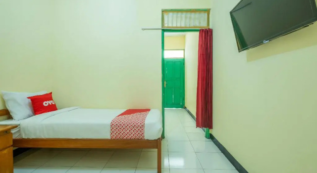 Deluxe Twin room OYO 1750 Lourdes