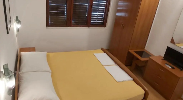Апартаменты Comfort c 1 комнатой с балконом и с видом на сад Apartments Mišolić