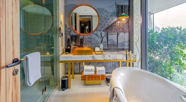 Двухместный номер на верхнем этаже Premium с балконом и с видом на город Hotel Indigo Bangkok Wireless Road by IHG
