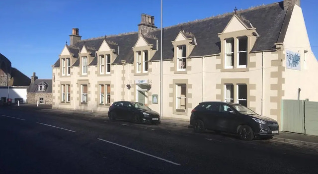 The Royal Oak Hotel, Reservar Hotel Hotéis em Moray com estacionamento, Estacionamento