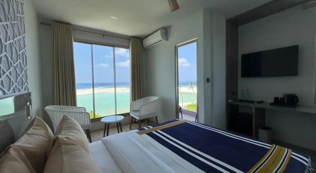 Avyanna Gulhi Beach